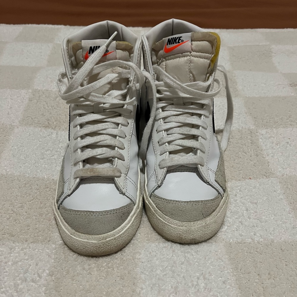 Nike Blazer Mid ‘77
